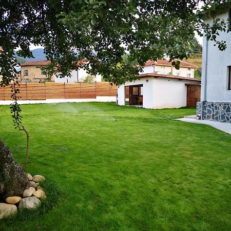 Algarte Guest House Madzhare Bagian luar foto