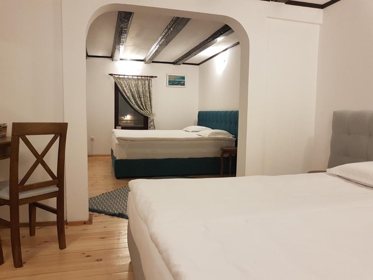 Algarte Guest House Madzhare Bagian luar foto