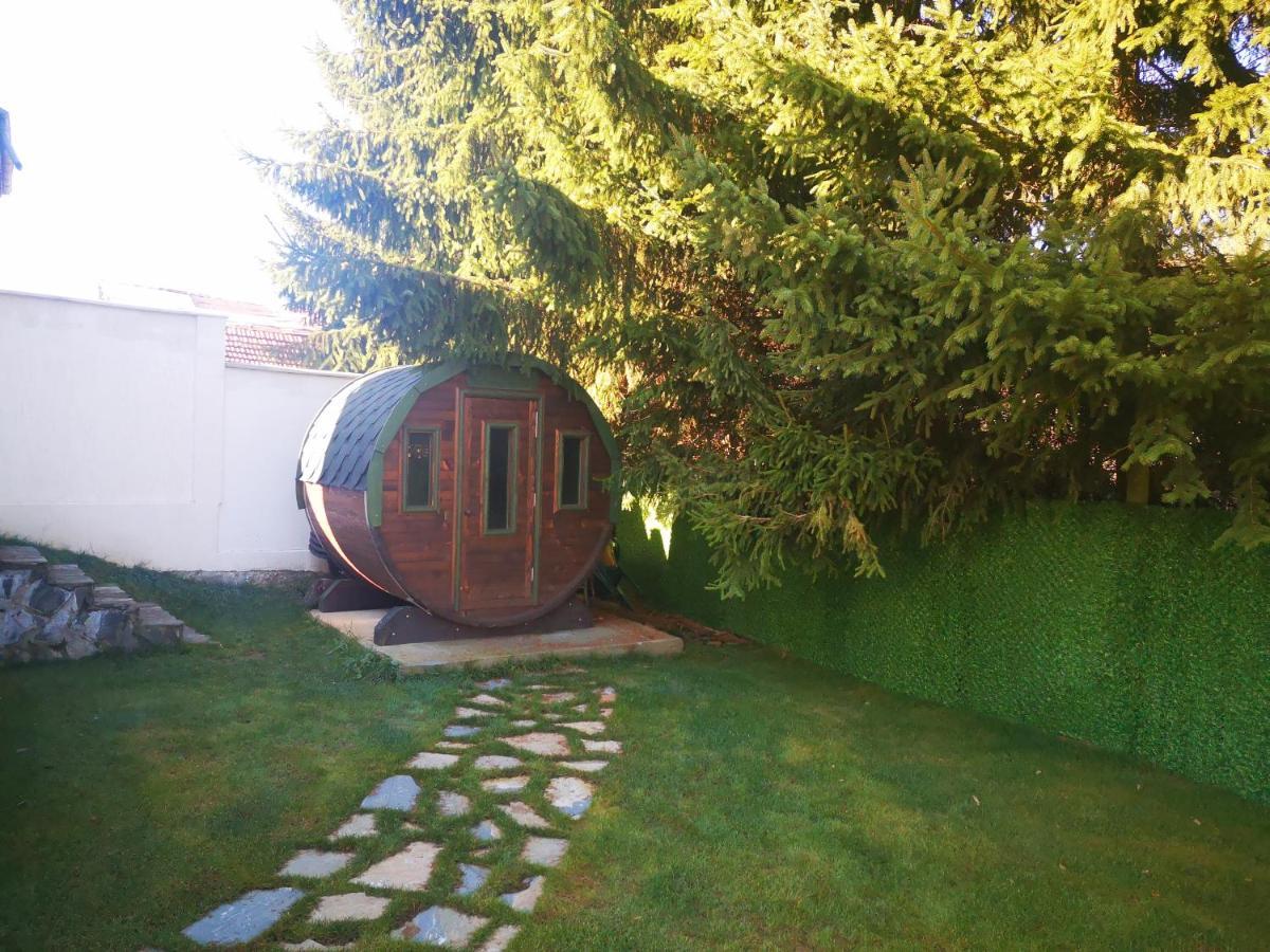 Algarte Guest House Madzhare Bagian luar foto