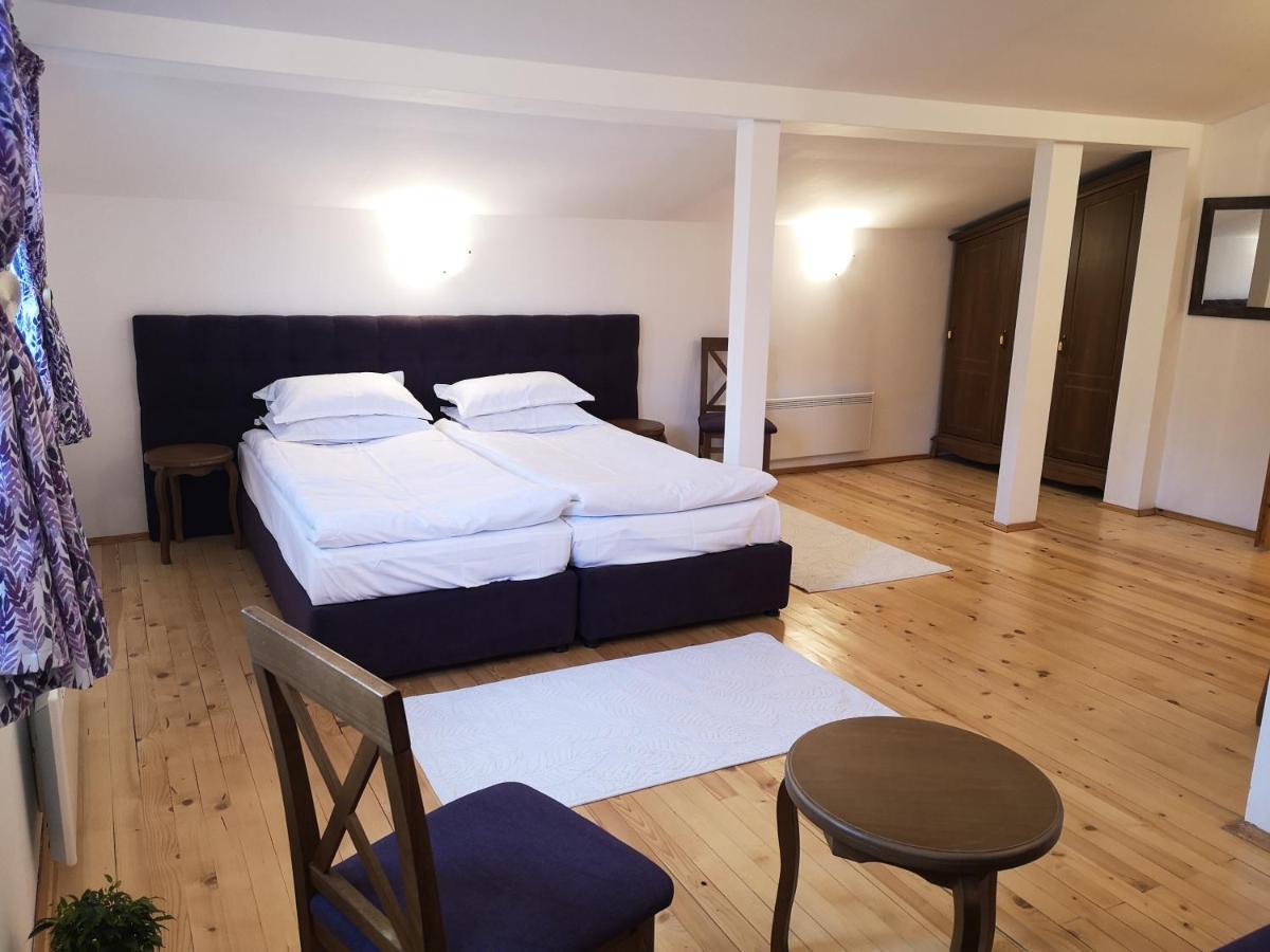 Algarte Guest House Madzhare Bagian luar foto