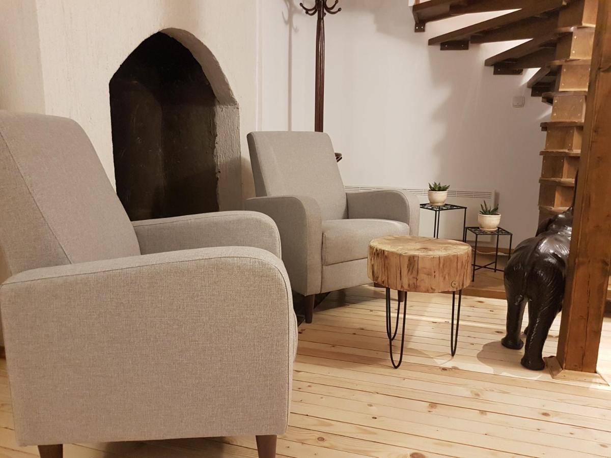 Algarte Guest House Madzhare Bagian luar foto